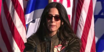 Alana Zeitchik: The Voice of Courage, Compassion & Connection